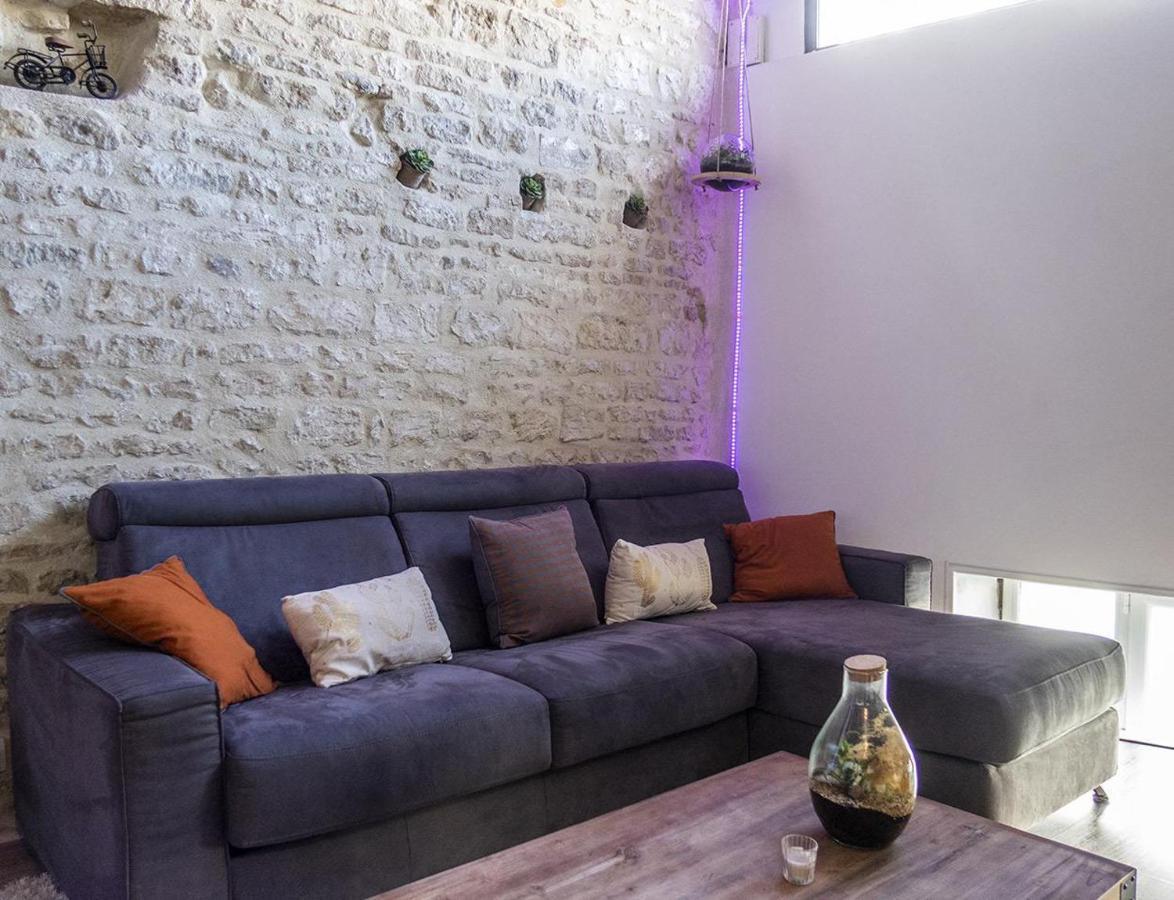 Ferienwohnung Palais Des Reves Niort Exterior foto